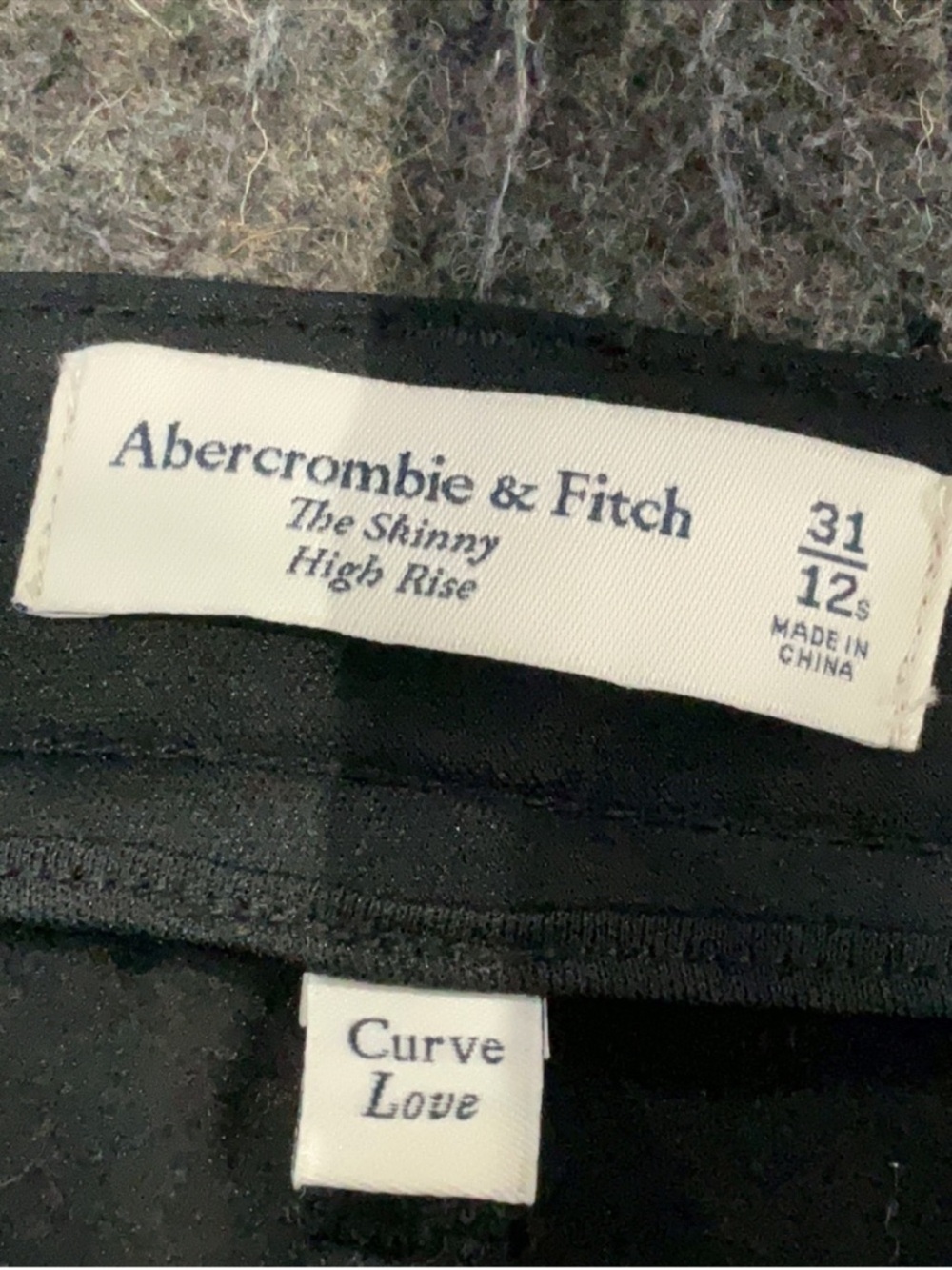 Abercrombie Curve Love Vegan Leather Pants High Rise Skinny Black Short 31 NWT - Picture 4 of 5